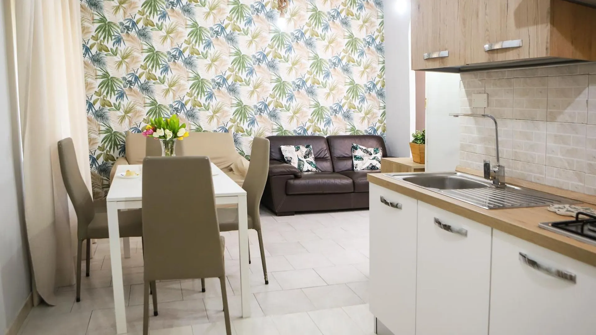 Quiet Apartment In The Rione Sanita In The Toto District Nápoles