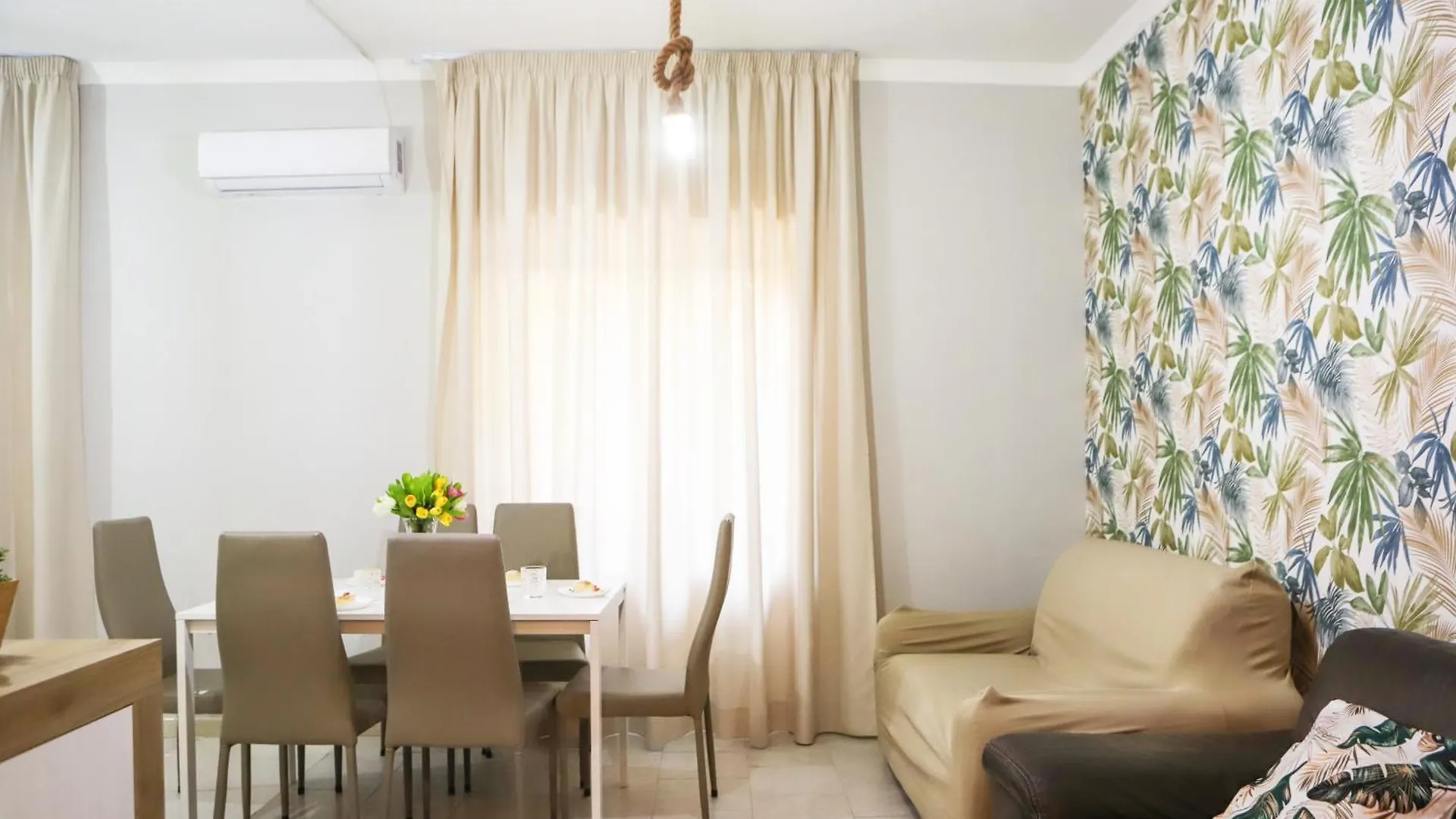 Quiet Apartment In The Rione Sanita In The Toto District Naples Italy